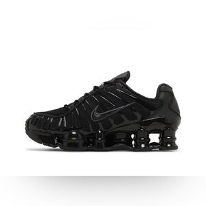 Nike woman Black Athletic Shoes with Shox Technology brand new with tag